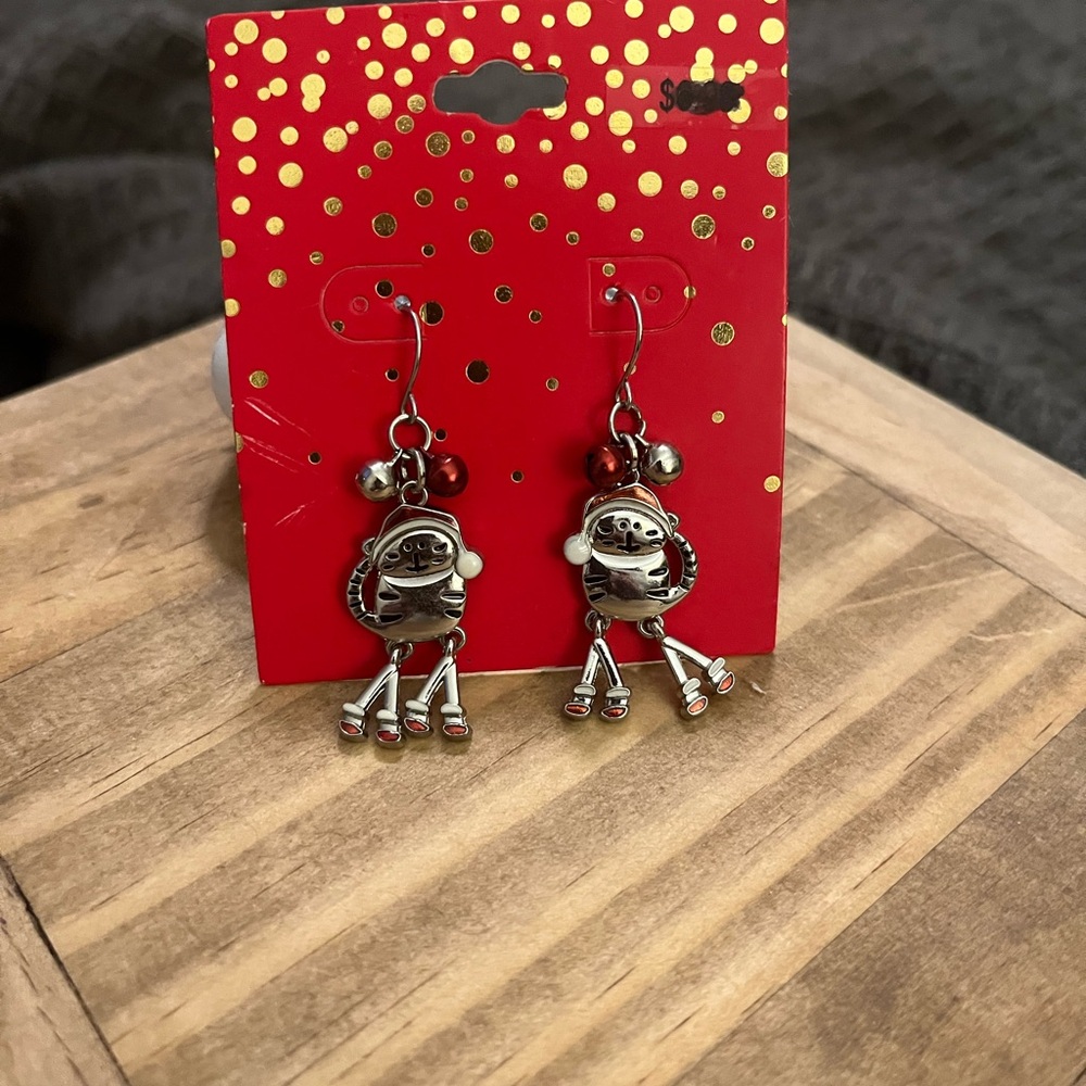 NWT Holiday Cat Earrings